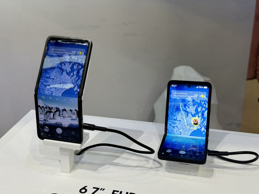 Samsung impulsa la innovación en teléfonos plegables