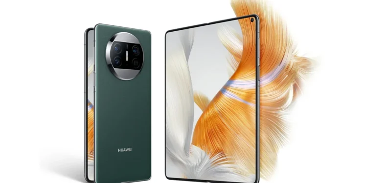 Huawei revoluciona el mercado con un smartphone plegable de tres módulos